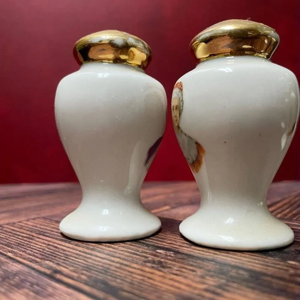 Vintage 1950s Souvenir Colonial Salt & Pepper Shakers (Set of 4) Pres.Washington